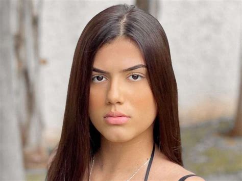 Victoria Medeiros Bio, Age, Height, Boyfriend, Net Worth